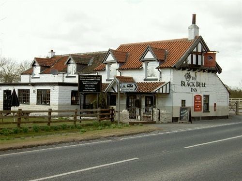 The Black Bull Inn Pickering Extérieur photo